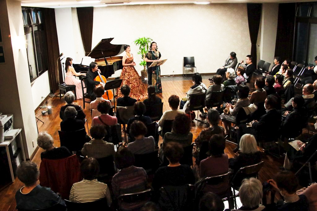 251106 「心に響く 秋の調べ 〜ソプラノ・チェロ・ピアノで彩る名歌たち〜 」@荻窪オペラ座アッジョルノ
