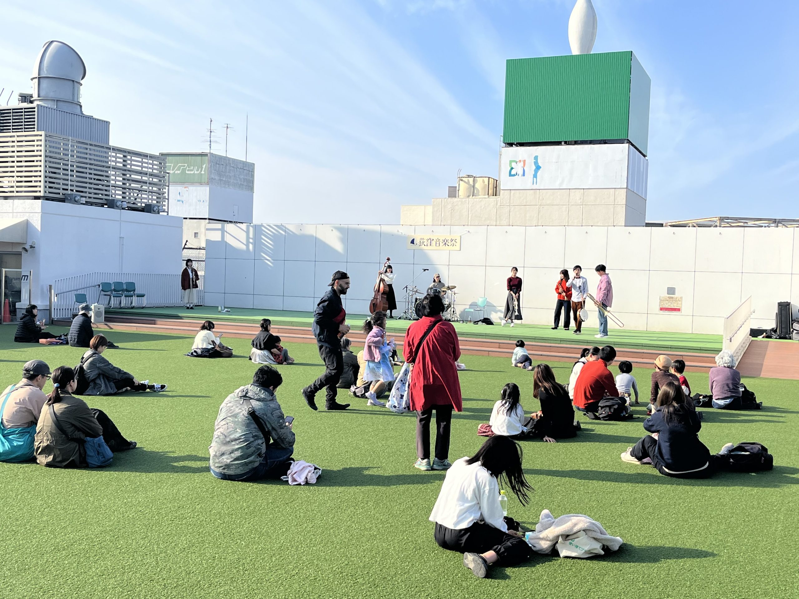 251108「天空からの響き」@荻窪タウンセブン屋上（屋外ステージ）