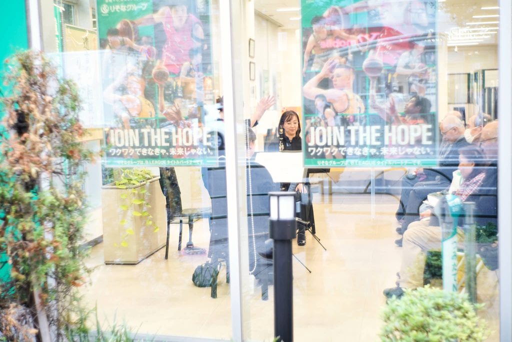 251107 「銀行ロビーRESONA（共鳴、響き）」@りそな銀行